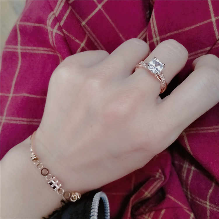 Women's Adjustable Fashionable Golden 925 Sterling Silver Diamond Ring