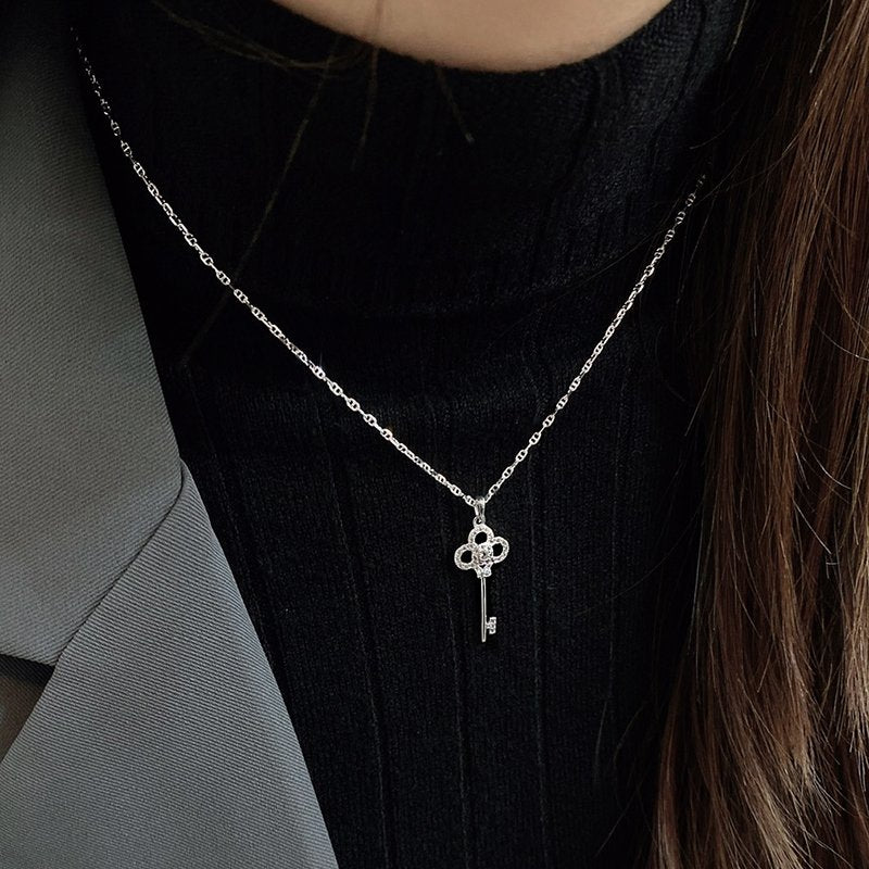 925 Sterling Silver Key Pendant Necklace – Minimalist Silver Jewelry for Women 08