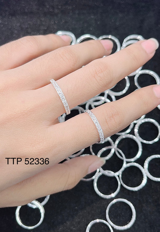 925 Sterling Silver Lady full ice out Ring 2mm